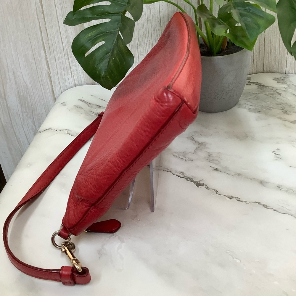 GUC Coach Red Pochette Leather Clutch - Picture 5 of 11